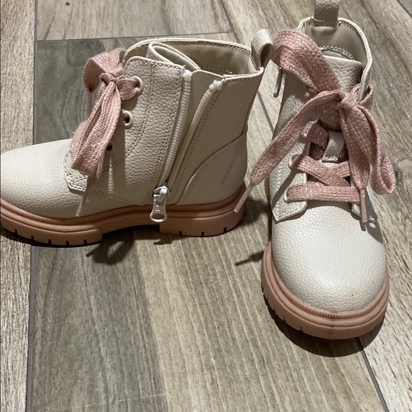 Cat & Jack Toddler Zip up combat boot - Picture 2 of 3